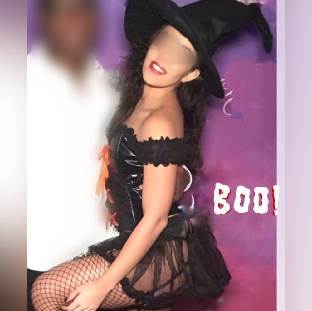 Witch halloween adult costume